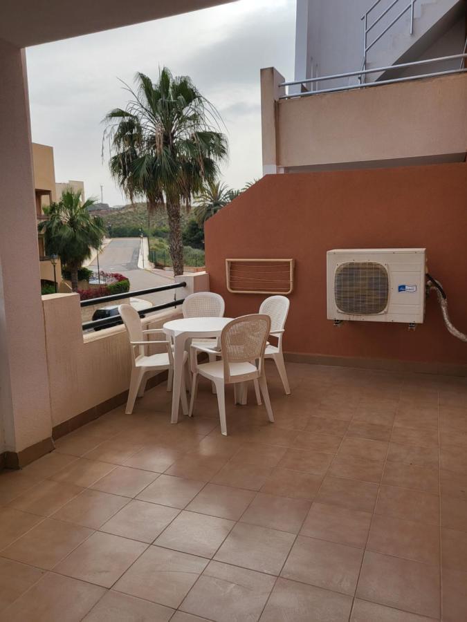 ¡Apartamento en primera línea con terraza y cerca de la piscina comunitaria! Vera Exterior foto